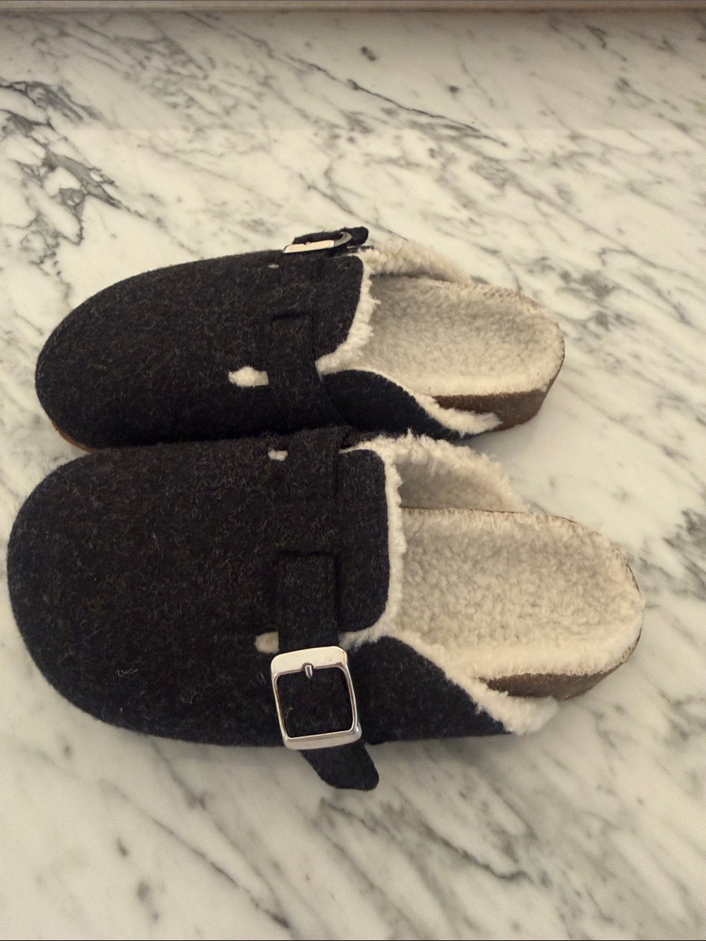 Gap Kids Cozy Sherpa Clogs - Black
